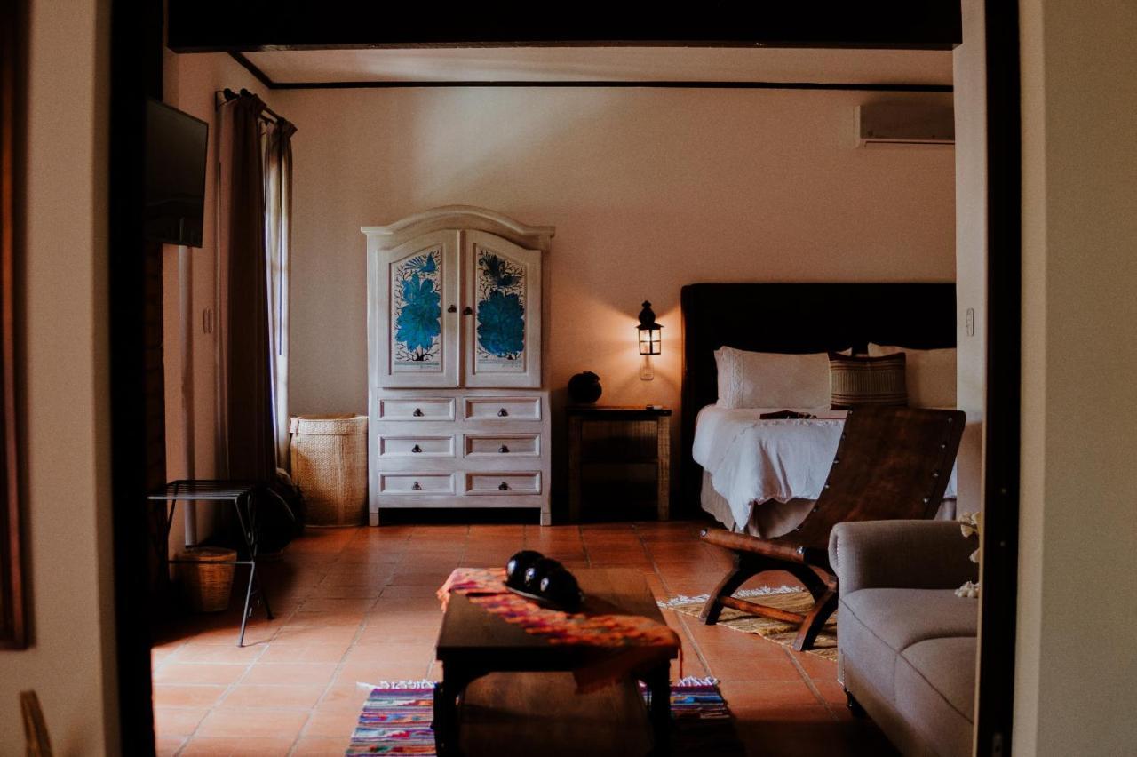 Casa De Adobe Gallery & Luxury Boutique Oaxaca Exterior photo